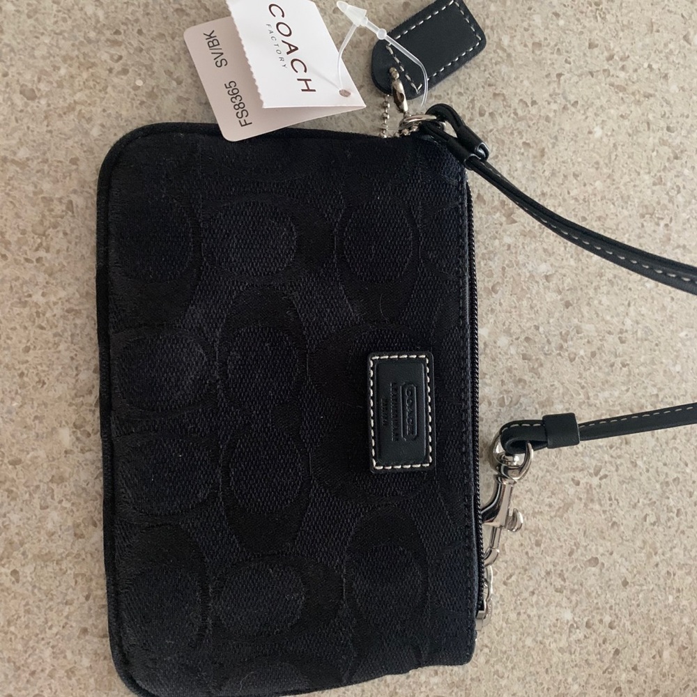 Wristlet Coach